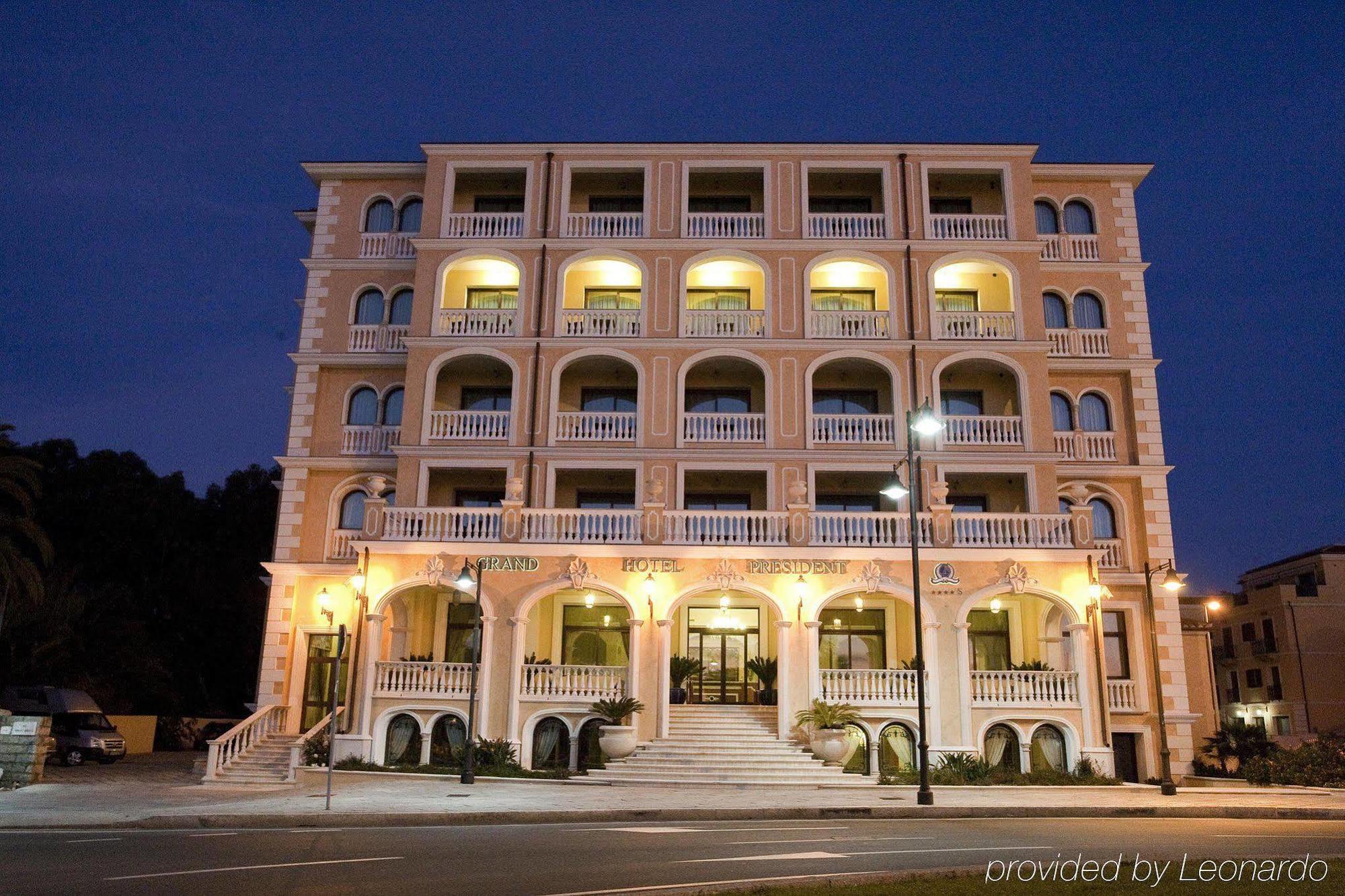 Grand Hotel President أولبيا المظهر الخارجي الصورة