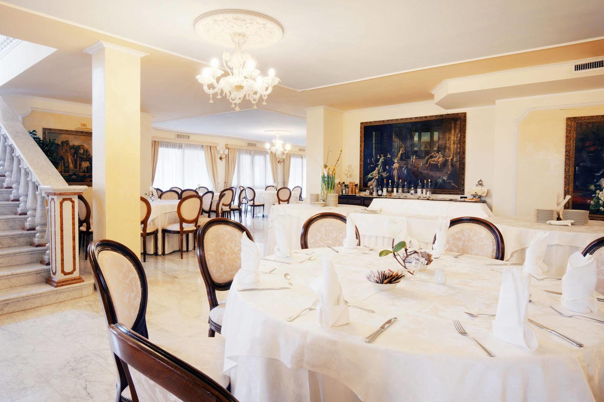 Grand Hotel President أولبيا المظهر الخارجي الصورة