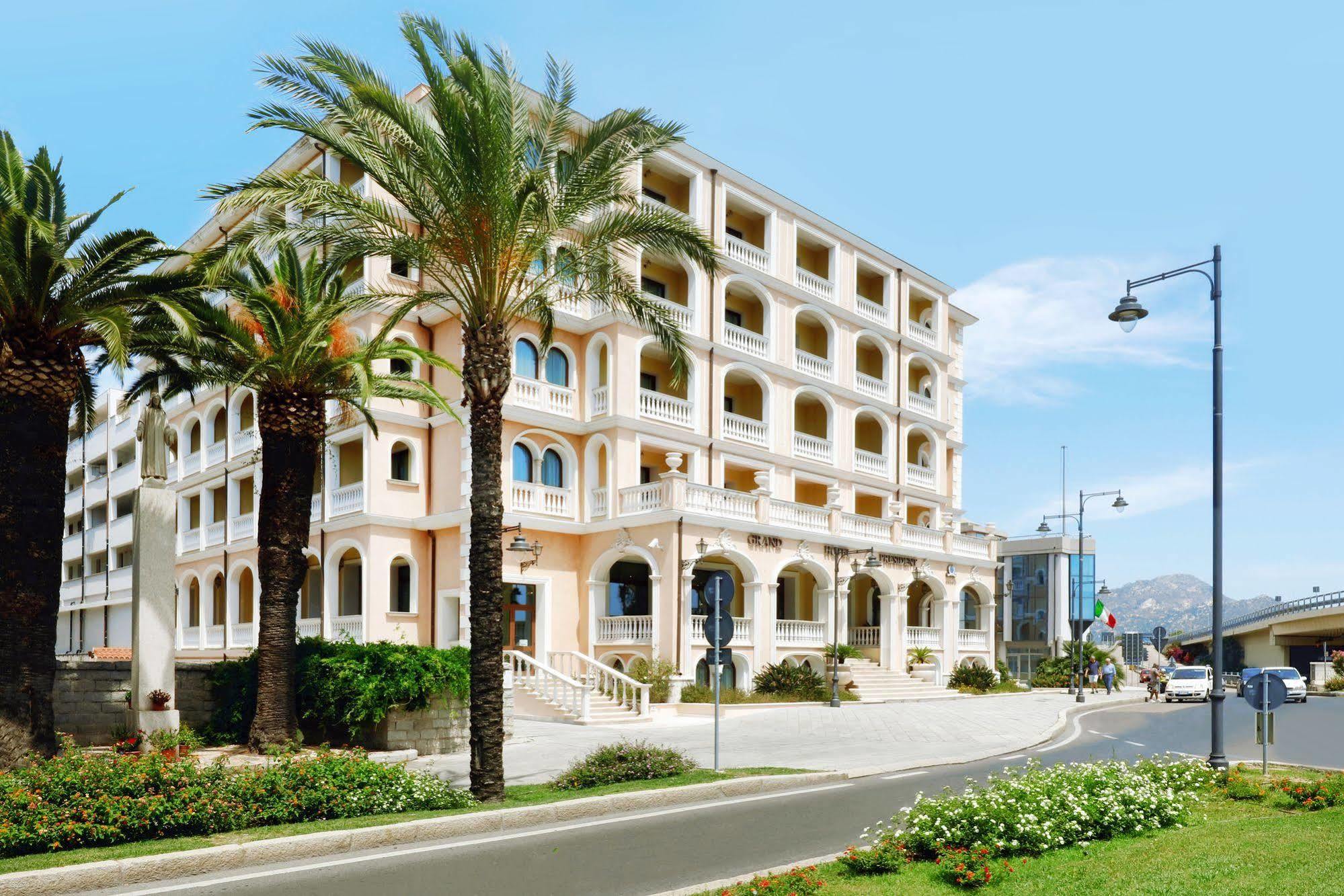 Grand Hotel President أولبيا المظهر الخارجي الصورة