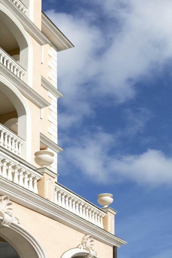 Grand Hotel President أولبيا المظهر الخارجي الصورة